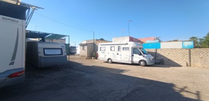 Gran terreno urbano en Casco Antiguo de Mairena del Aljarafe.