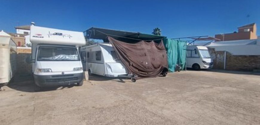 Gran terreno urbano en Casco Antiguo de Mairena del Aljarafe.