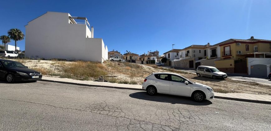 Solar urbano en venta – Zona Carrascosas, Lebrija
