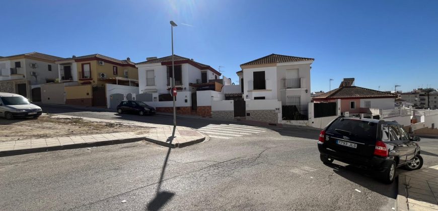 Solar urbano en venta – Zona Carrascosas, Lebrija
