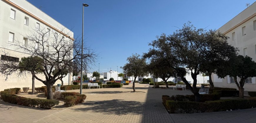 Reservado Local en venta – Zona Huerta Macenas, Lebrija