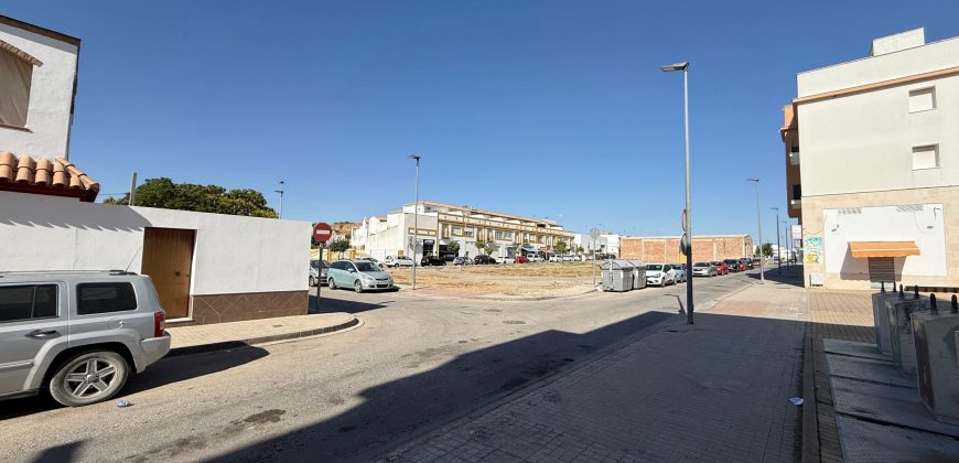 Reservado Local en venta – Zona Huerta Macenas, Lebrija