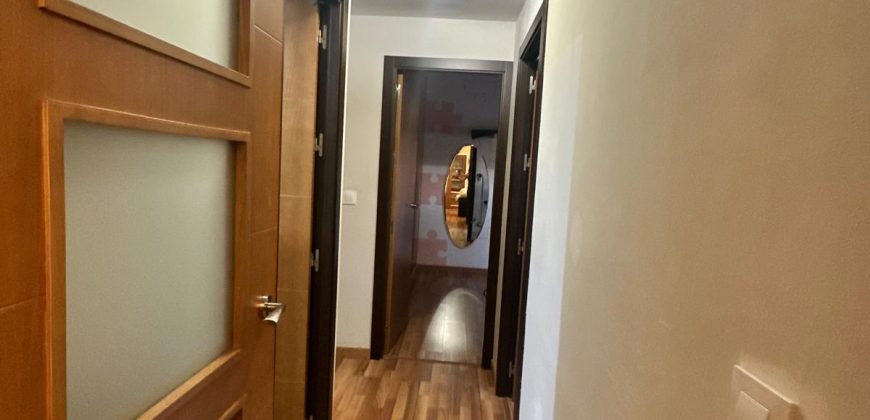 PISO BAJO CON ASCENSOR
