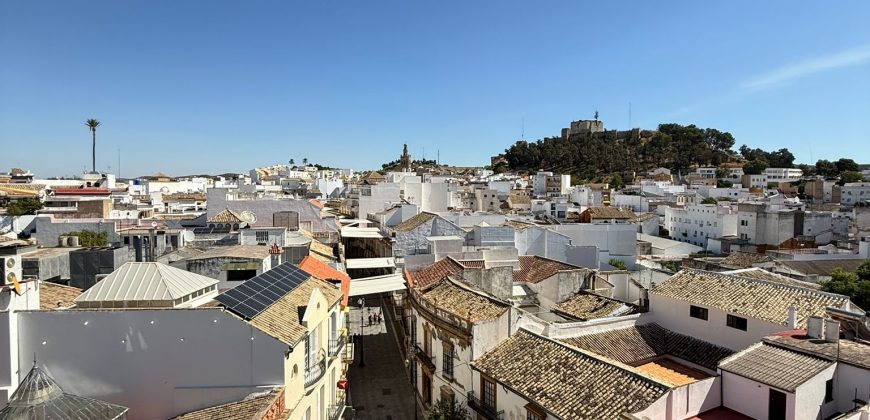 Espectacular Piso situado en La Carrera. Sexto con ascensor. Morón de la Frontera!!