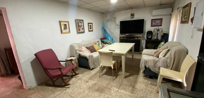 OPORTUNIDAD DE CHALET EN LA VENTA EL RITMO.- CTRA. MORON – MARCHENA!