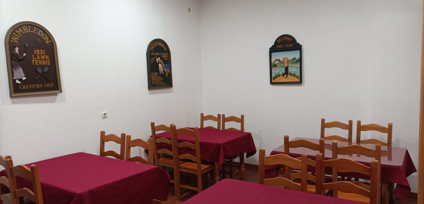 SE VENDE GRAN NAVE COMERCIAL ACONDICIONADA COMO RESTAURANTE EN POLÍGONO LOS LLANOS