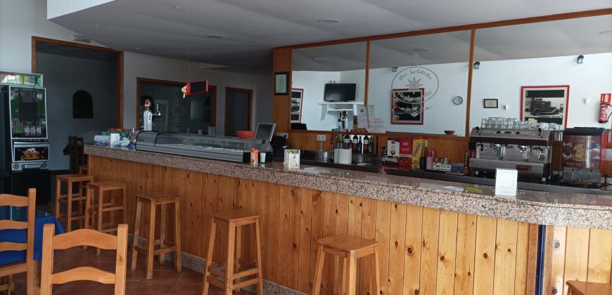 SE VENDE GRAN NAVE COMERCIAL ACONDICIONADA COMO RESTAURANTE EN POLÍGONO LOS LLANOS
