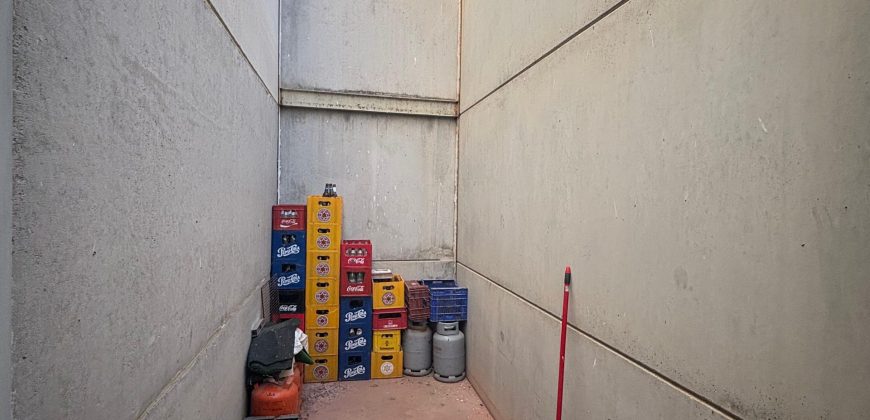 SE VENDE GRAN NAVE COMERCIAL ACONDICIONADA COMO RESTAURANTE EN POLÍGONO LOS LLANOS