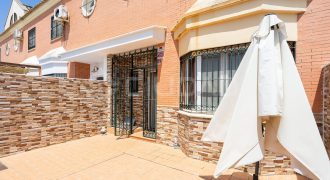 Chalet adosado en Coria del Río