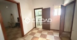 CASA CON SALIDA A 2 CALLES — OPORTUNIDAD DE INVERSIÓN EN EL CENTRO DE LEBRIJA