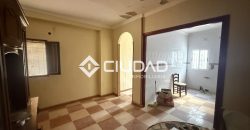 CASA CON SALIDA A 2 CALLES — OPORTUNIDAD DE INVERSIÓN EN EL CENTRO DE LEBRIJA