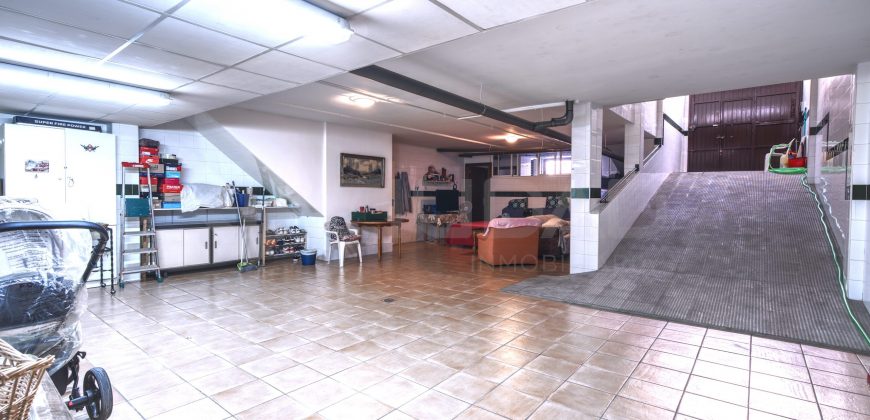 CASA EN VENTA EN EL RETIRO, EN MAIRENA DEL ALCOR.