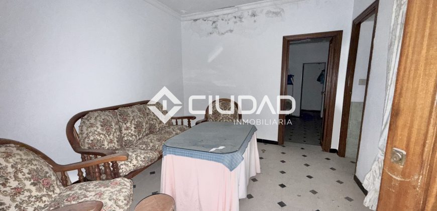 CASA SEÑORIAL EN PLENO CENTRO DE LEBRIJA — GRAN OPORTUNIDAD DE PROYECTO