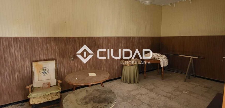 CASA SEÑORIAL EN PLENO CENTRO DE LEBRIJA — GRAN OPORTUNIDAD DE PROYECTO