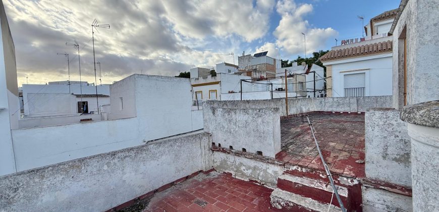 En Venta Casa en esquina – Zona Parque de la Oña, Trebujena (Cádiz)