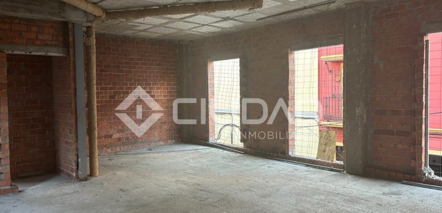 Edificio en bruto de 4 viviendas (Barrio Alto)