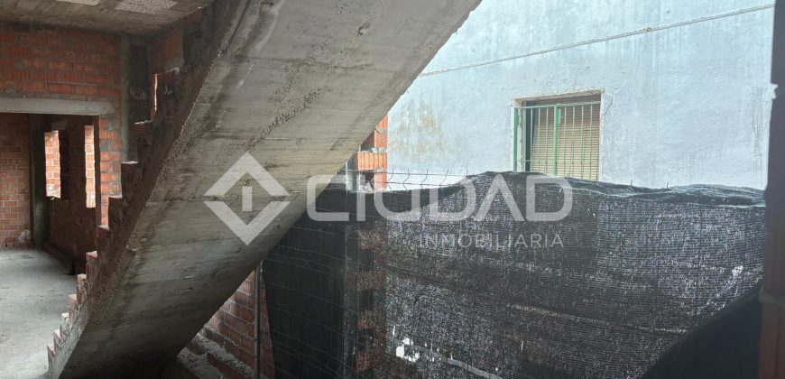 Edificio en bruto de 4 viviendas (Barrio Alto)