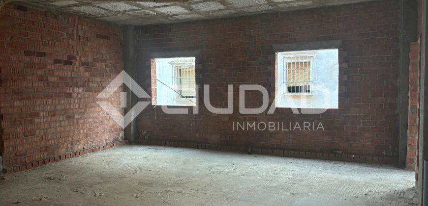 Edificio en bruto de 4 viviendas (Barrio Alto)