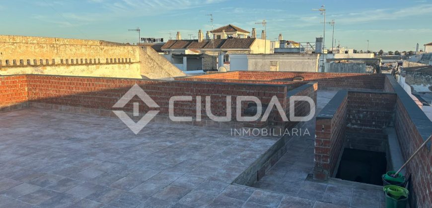 Edificio en bruto de 4 viviendas (Barrio Alto)