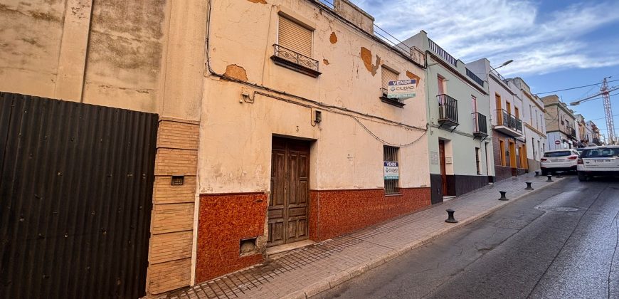 CASA DE DOS PLANTAS EN EL VISO DEL ALCOR.