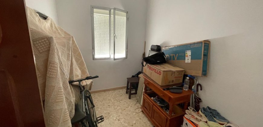 CASA DE DOS PLANTAS EN FUENTES DE ANDALUCÍA