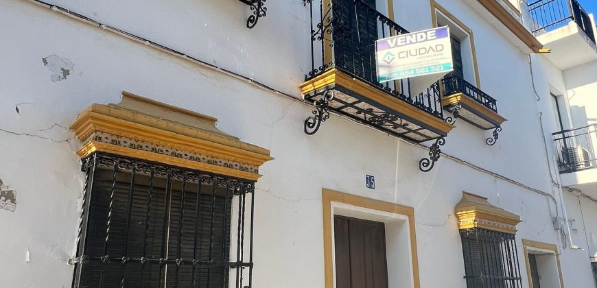 GRAN CASA EN FUENTES DE ANDALUCÍA