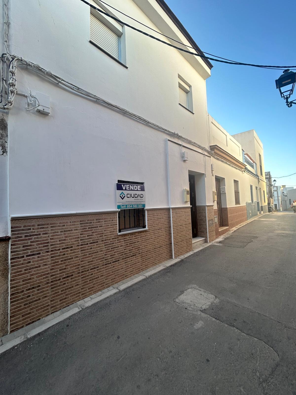 CASA EN BARRIO SAN MIGUEL