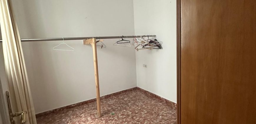 PISO EN PRIMERA PLANTA EN EL CENTRO