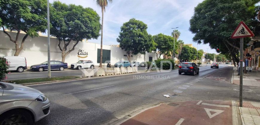 Local en Av. V Centenario