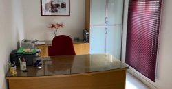 CASA CON COCHERA EN EL BARCO