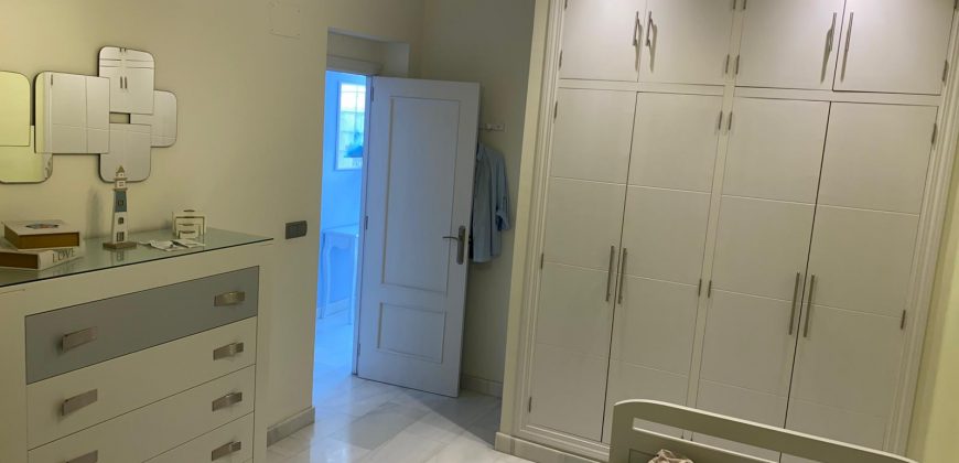 CASA CON COCHERA EN EL BARCO