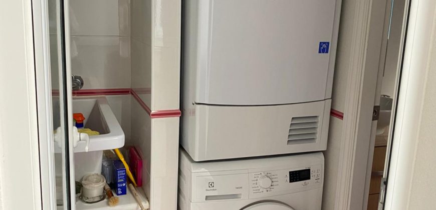 CASA CON COCHERA EN EL BARCO