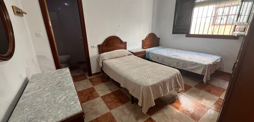 CASA MUY CERCA DEL CENTRO