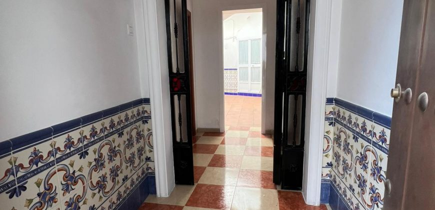 CASA MUY CERCA DEL CENTRO