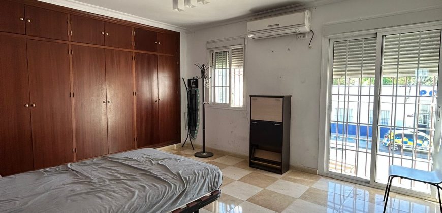 CASA EN CALLE COMPAÑÍA