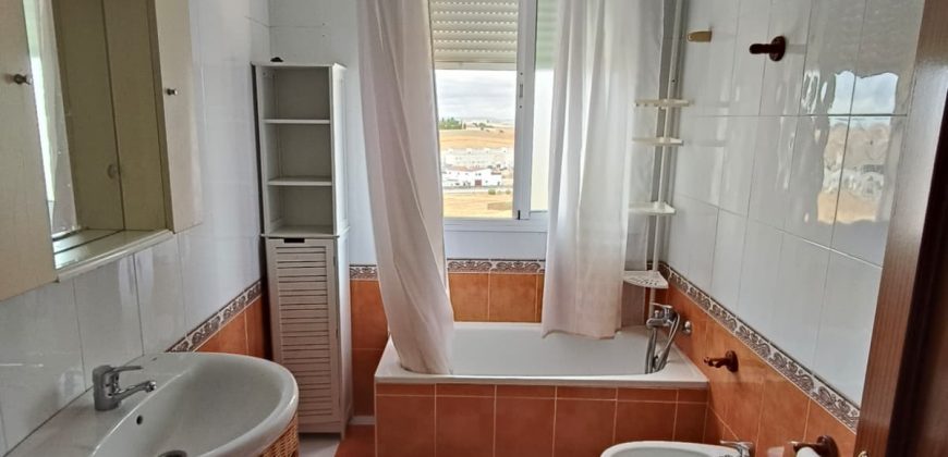 PISO EN 1ª PLANTA EN BARRIO LA GUITA