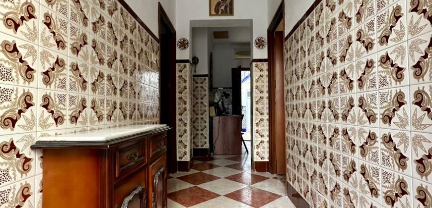 CASA EN PLANTA BAJA EN BARRIO LA GUITA