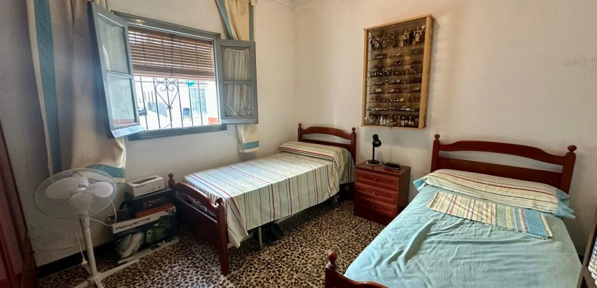 CASA EN PLANTA BAJA EN BARRIO LA GUITA