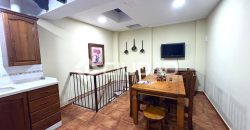 Adosado con sótano y patio en Pino Alto