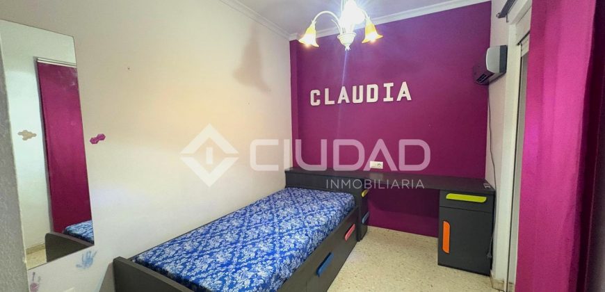 Adosado con sótano y patio en Pino Alto