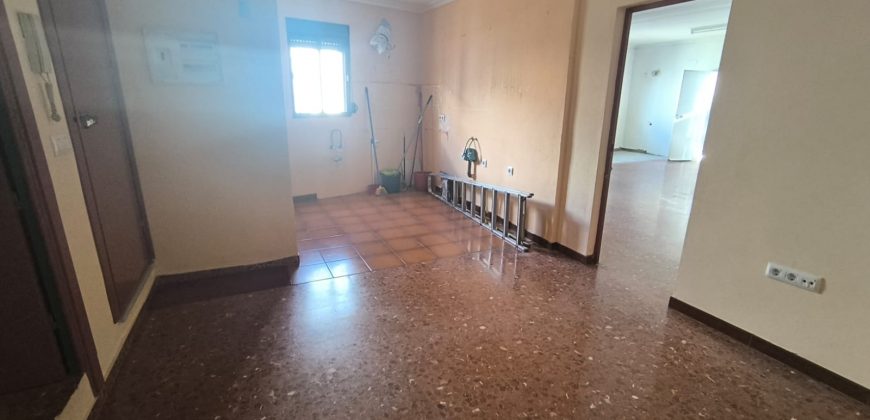 PISO EN PRIMERA PLANTA