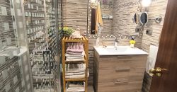 CASA DE DOS PLANTAS CON COCHERA