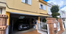 CASA DE DOS PLANTAS CON COCHERA