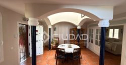 Chalet con jardín y piscina en Martín Miguel