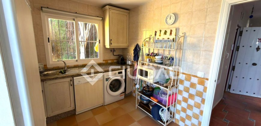 Chalet con jardín y piscina en Martín Miguel