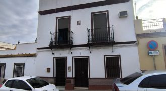 CASA + PISO INDEPENDIENTE EN MAIRENA.