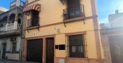 CASA CON COCHERA LISTA PARA ENTRAR A VIVIR