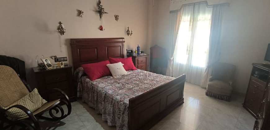 CASA CON COCHERA LISTA PARA ENTRAR A VIVIR