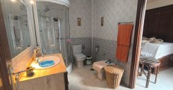 CASA CON COCHERA LISTA PARA ENTRAR A VIVIR