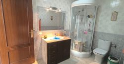 CASA CON COCHERA LISTA PARA ENTRAR A VIVIR